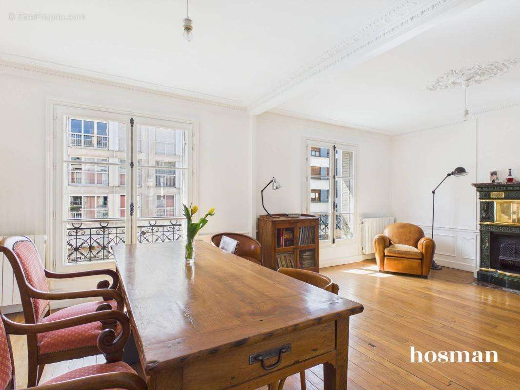 Appartement à PARIS-19E