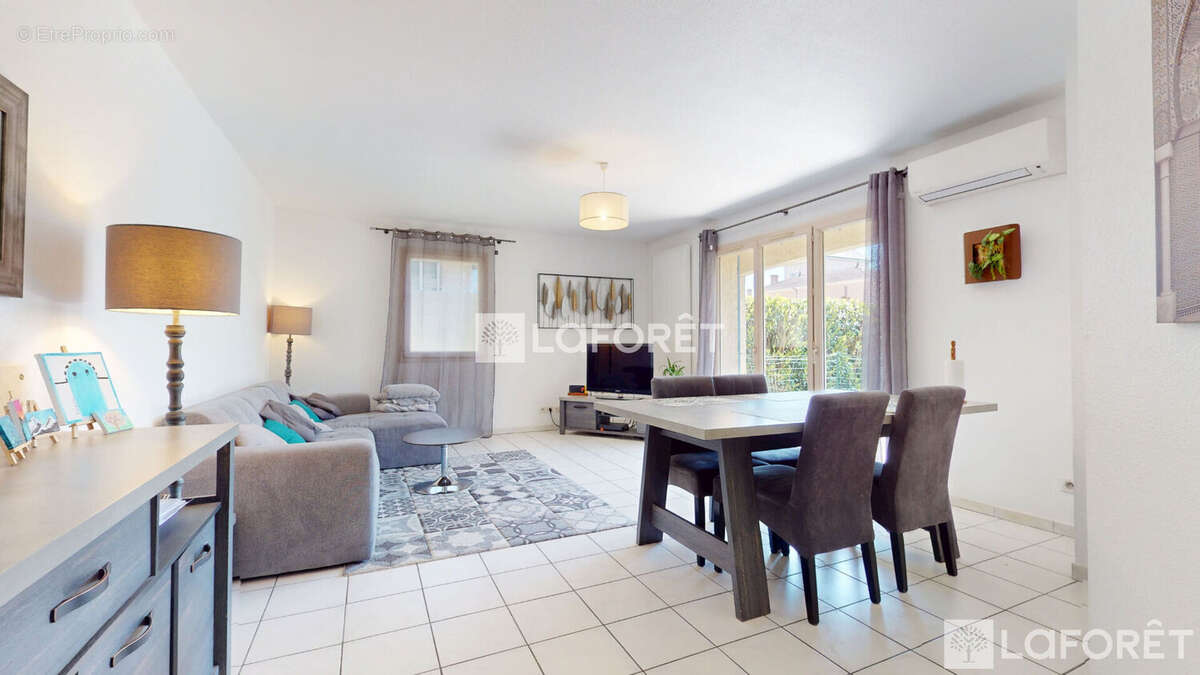 Appartement à JASSANS-RIOTTIER