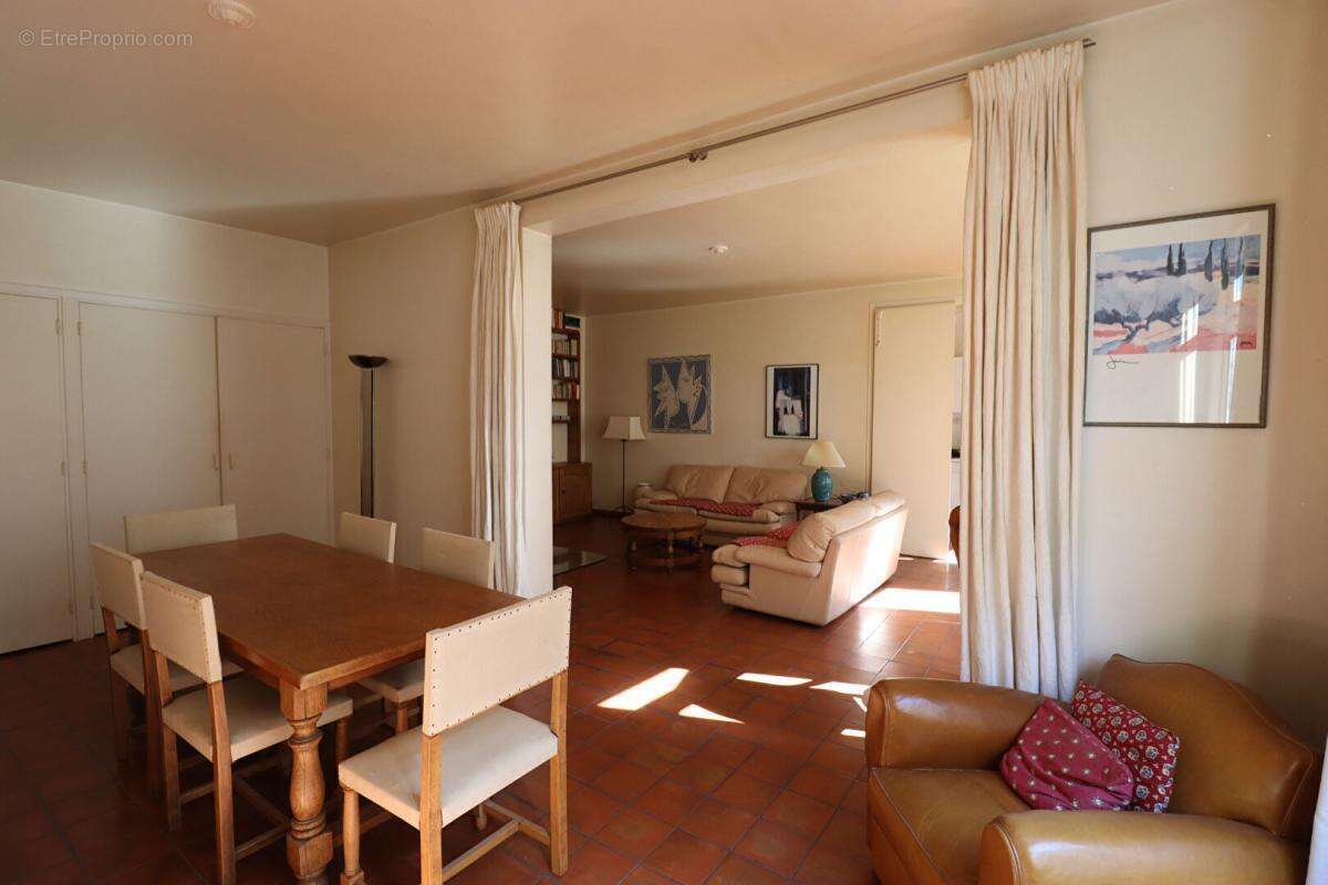 Appartement Avignon 4 pièce(s) 98 m2 - photo 4