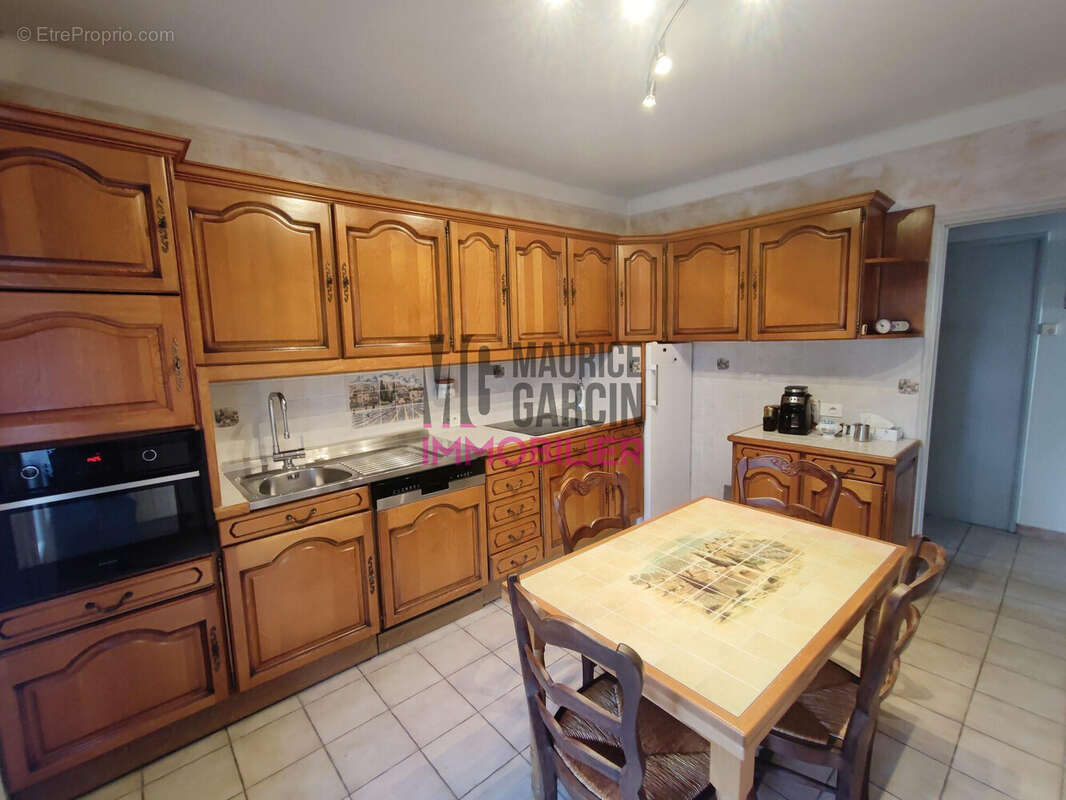 Maison à L&#039;ISLE-SUR-LA-SORGUE