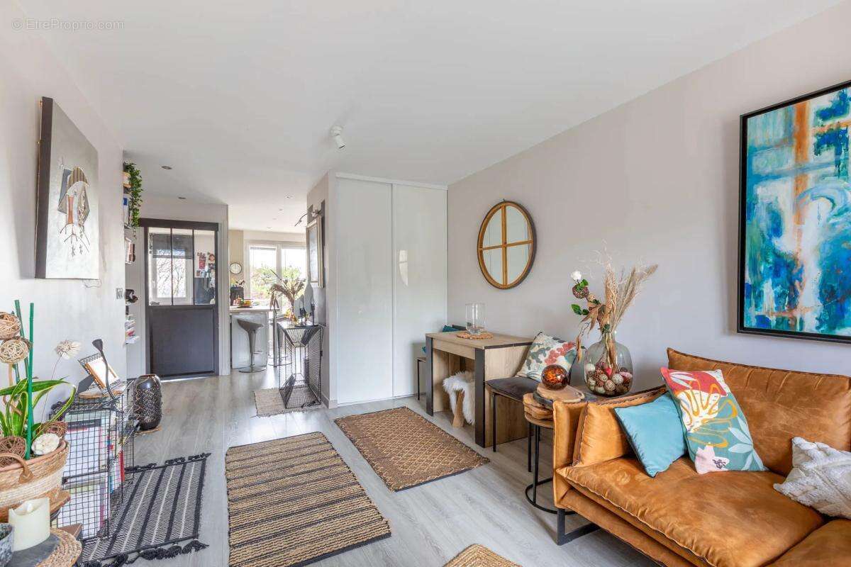 Appartement à OULLINS