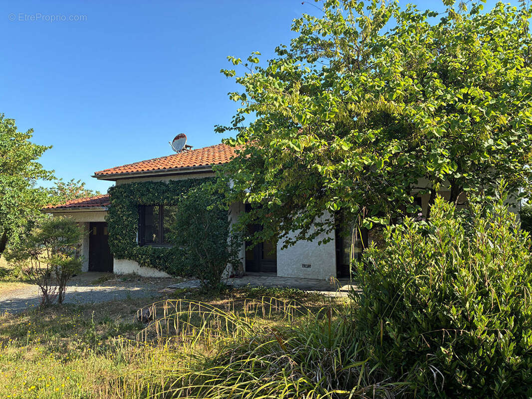 Maison de plain-pied avec vue dégagée sur la campagne, à deux pas de Cancon - photo 3