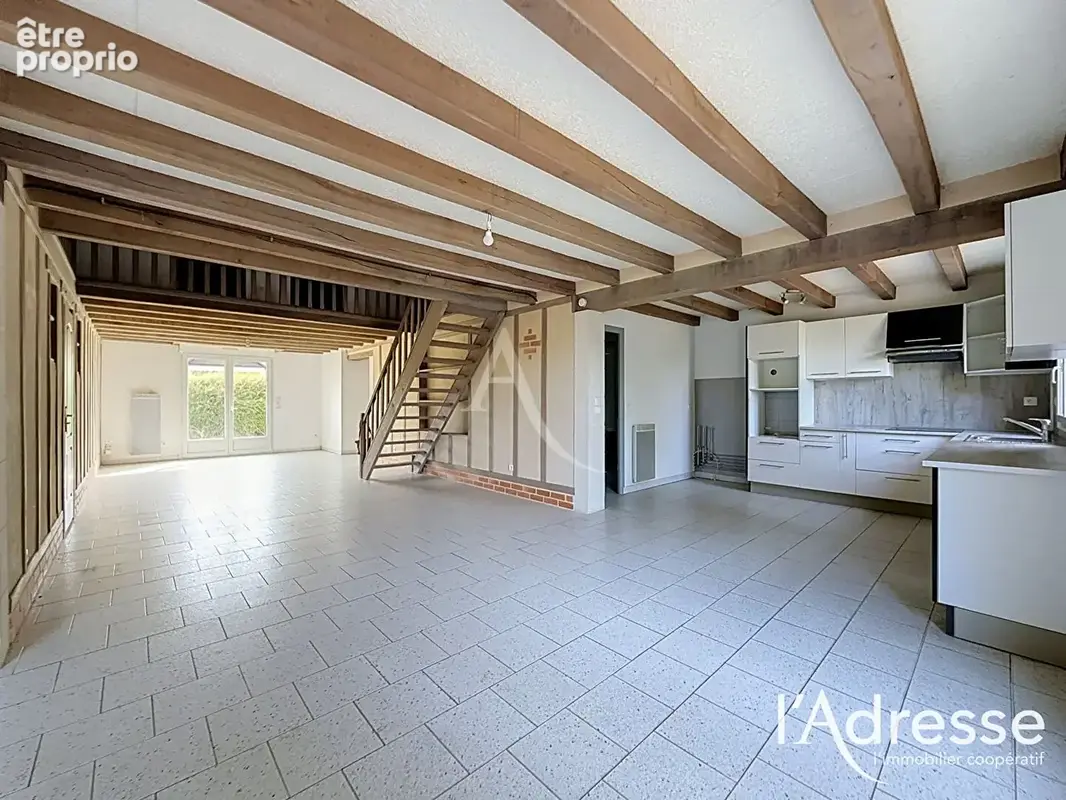 Maison familiale 160 m² ? 4 chambres, mezzanine, garage et jardin - photo 3