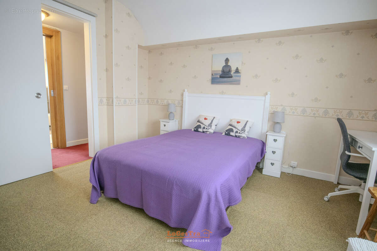 Maison à CONTREXEVILLE