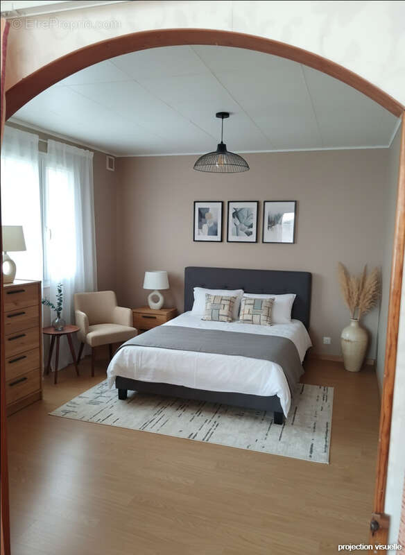 Maison à COULOMMIERS