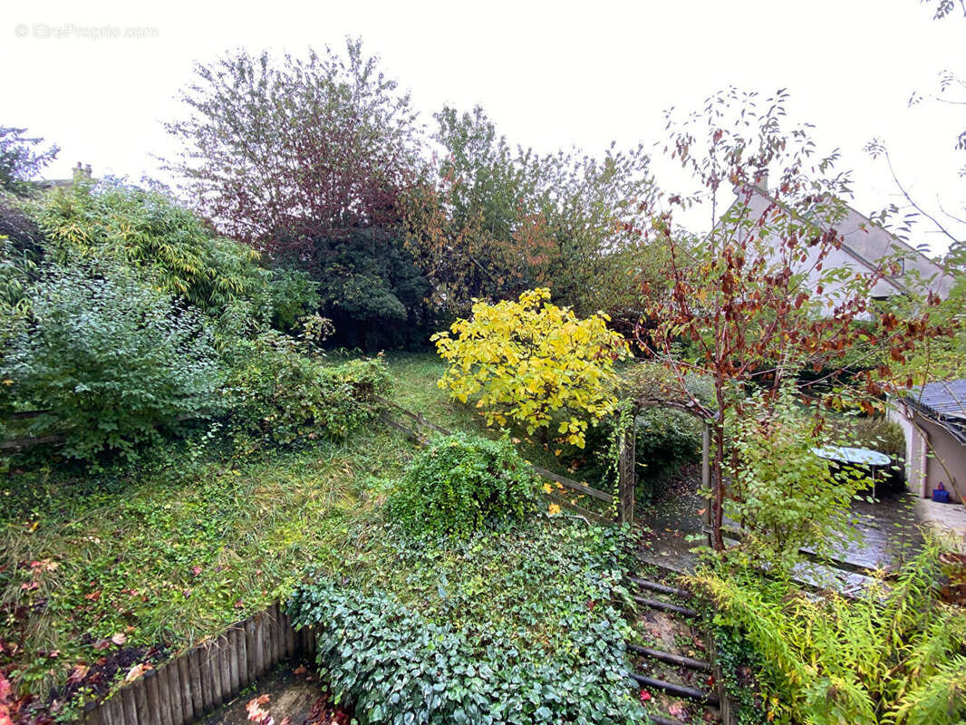 Terrain à MARLY-LE-ROI
