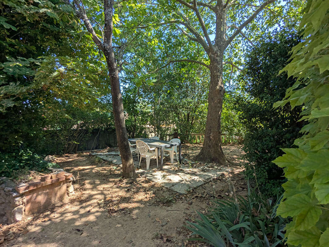 SALERNES, maison 10 pièces, 208 m² avec dépendance. - photo 8