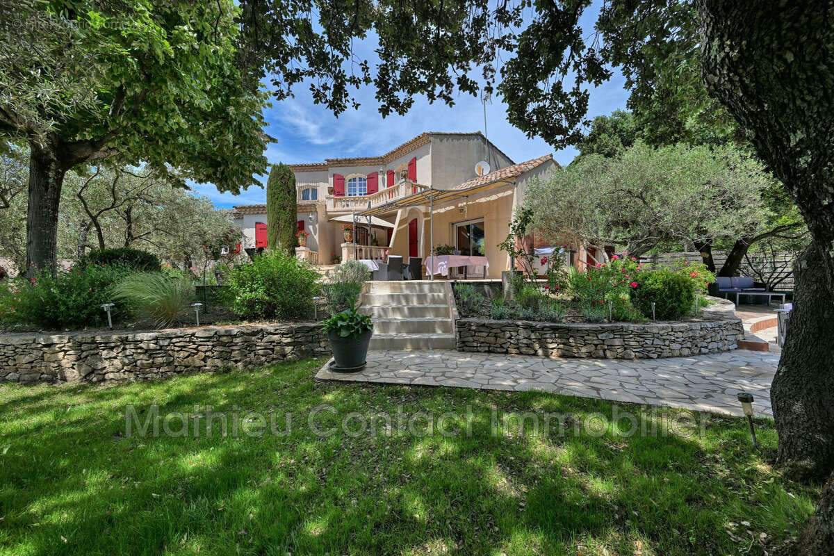 Maison 186 m² à Nimes  - photo 3