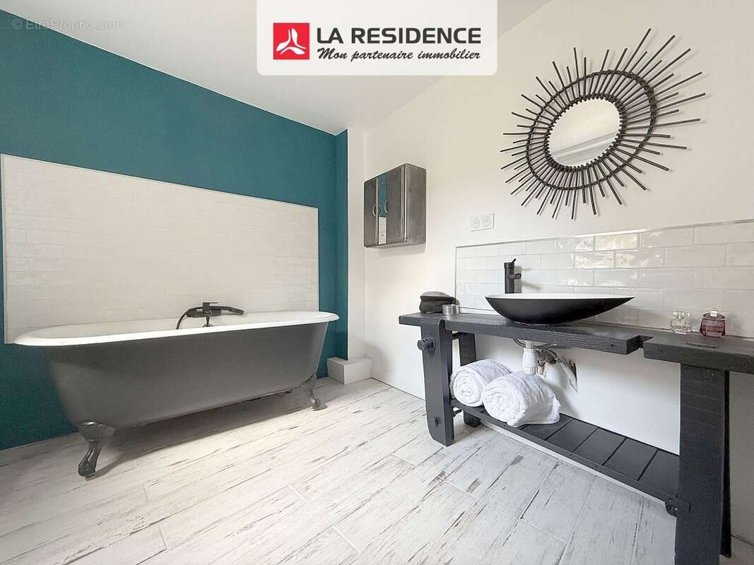 Maison à BONNIERES-SUR-SEINE