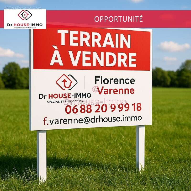 Terrain à SAINT-THOMAS-LA-GARDE