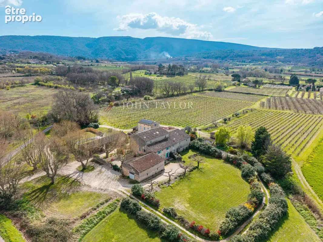 Mas d'exception à vendre à Bonnieux avec vue panoramique sur le Luberon - photo 8