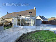 Maison à AZAY-SUR-CHER