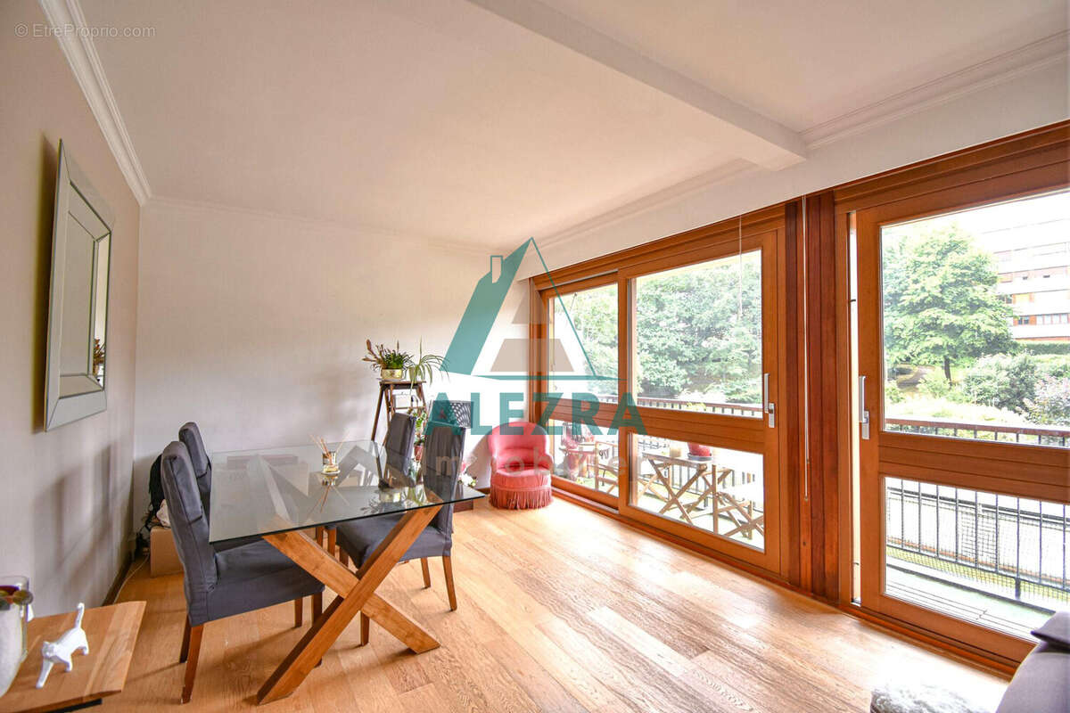 Appartement à LA CELLE-SAINT-CLOUD