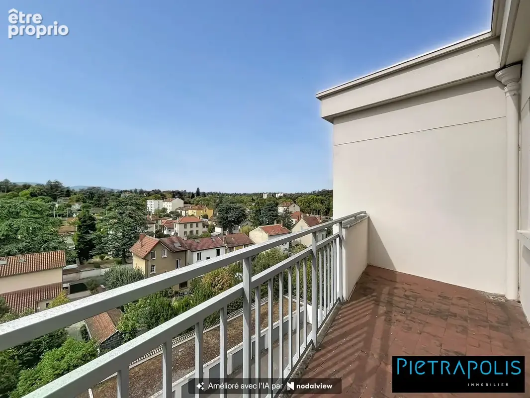 Appartement 4 pièces 106 m² à vendre à Tassin-La-Demi-Lune (69160) - photo 3