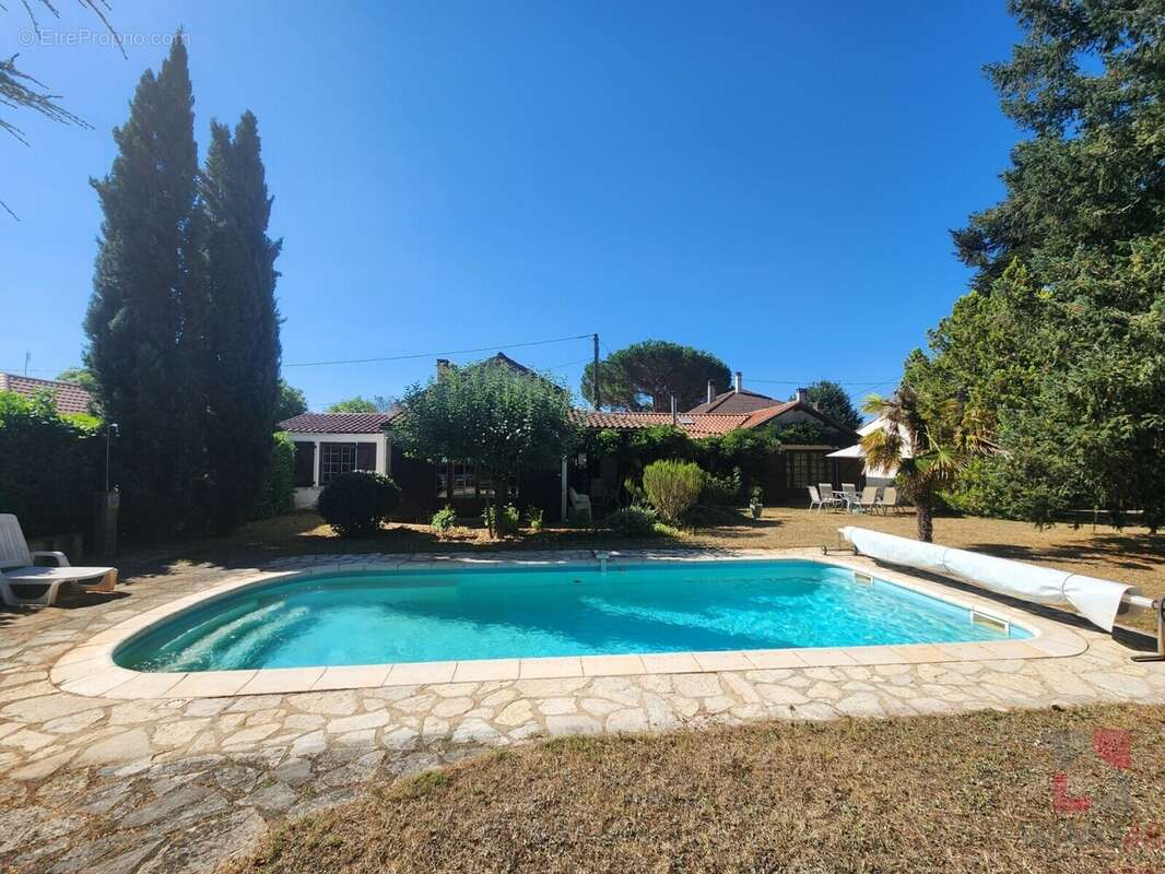 Maison à PRAYSSAC