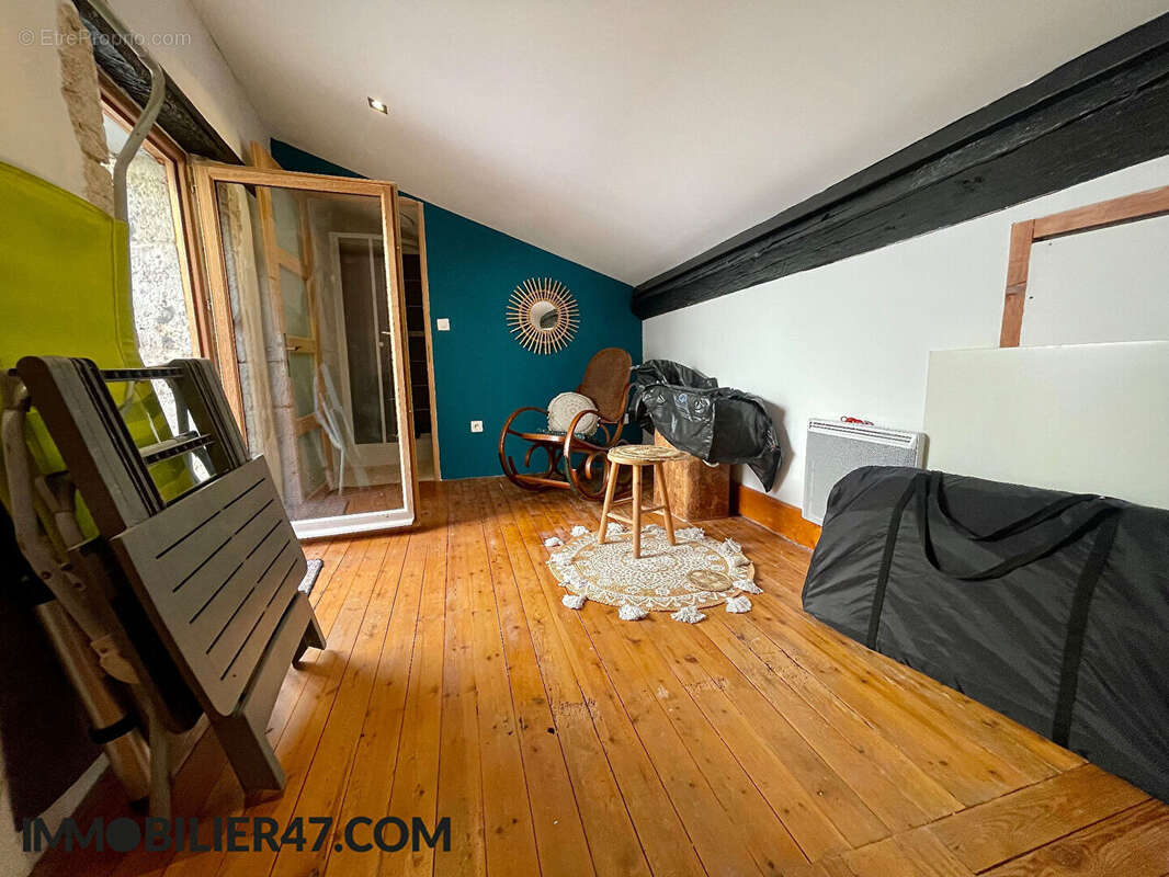 Maison à CLERMONT-DESSOUS