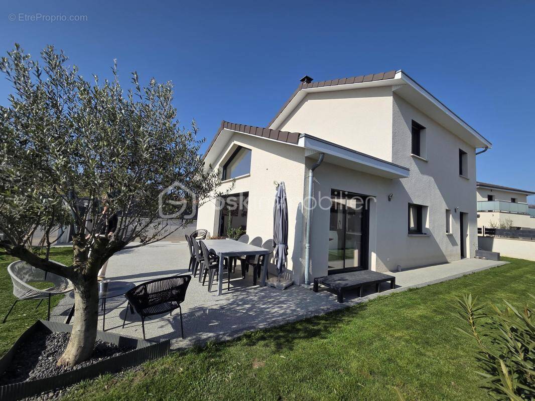 Maison à MOIRANS