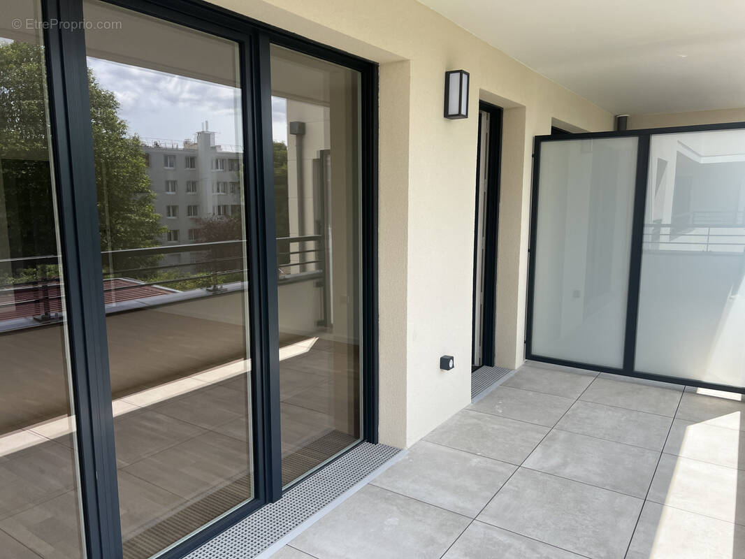 Appartement à LE PERREUX-SUR-MARNE