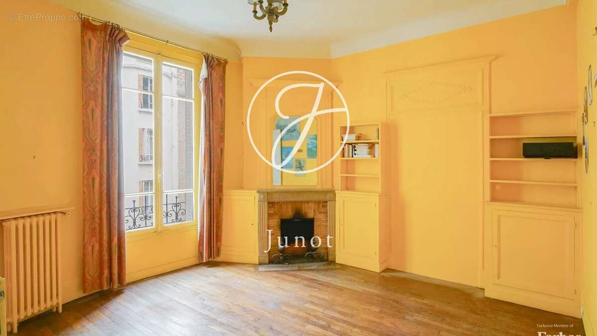Appartement à PARIS-6E