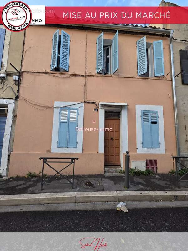 Appartement à MARSEILLE-3E