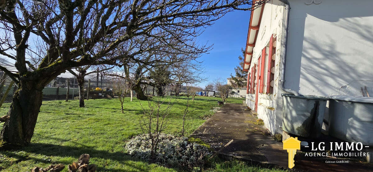 Maison à MORTAGNE-SUR-GIRONDE