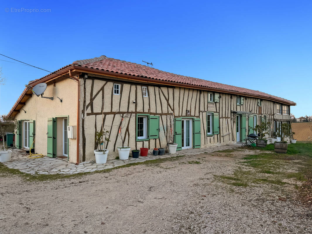 Maison à LUPIAC