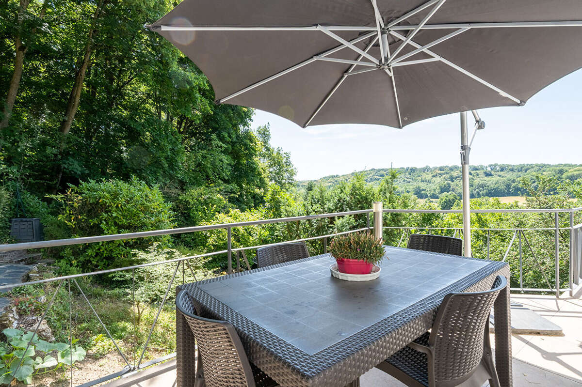 Maison à CHATEAUFORT