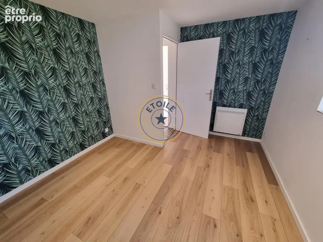 LOFT avec grande terrasse et double garage. - photo 12