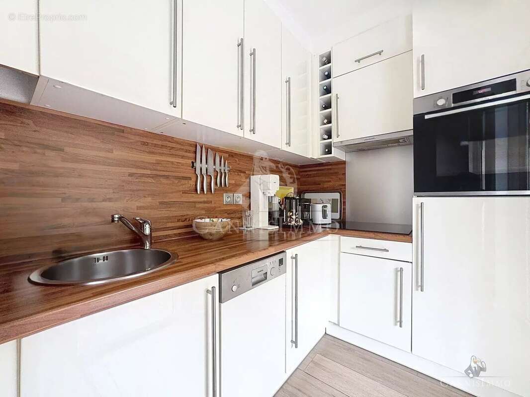 Appartement à MANDELIEU-LA-NAPOULE