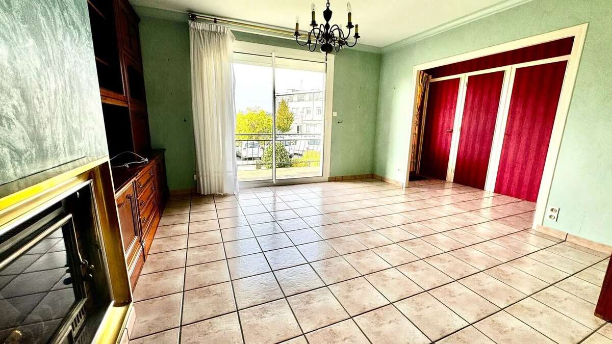 Maison à GRAND-CHAMP