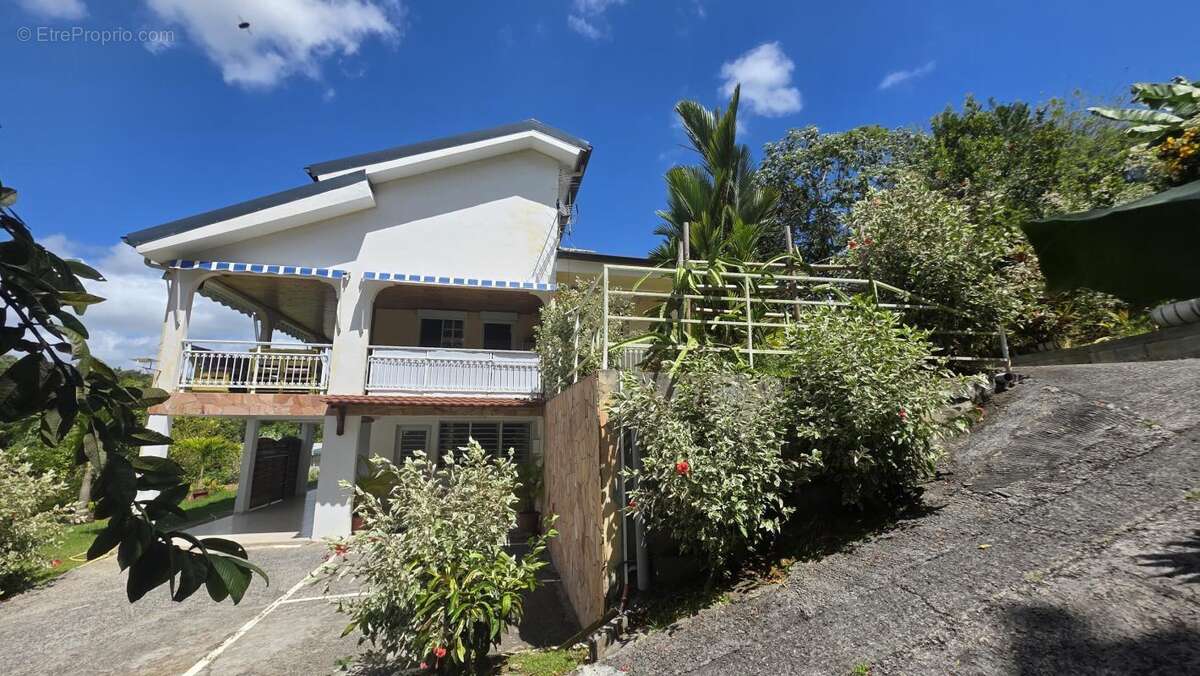 Maison à LE LAMENTIN