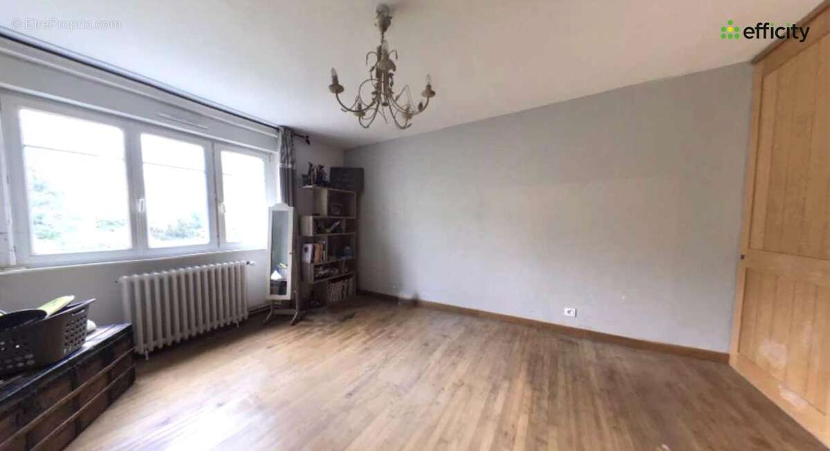 Maison 4 pièces 97 m² à vendre à Leuhan (29390) - photo 8