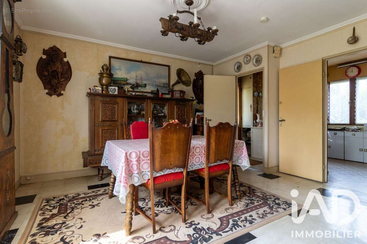 Maison 97 m² à Osny  - photo 4