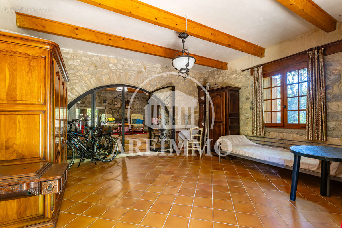 Maison à SAINT-MARTIN-DE-LONDRES