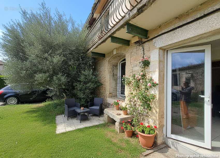 Maison à GALLARGUES-LE-MONTUEUX