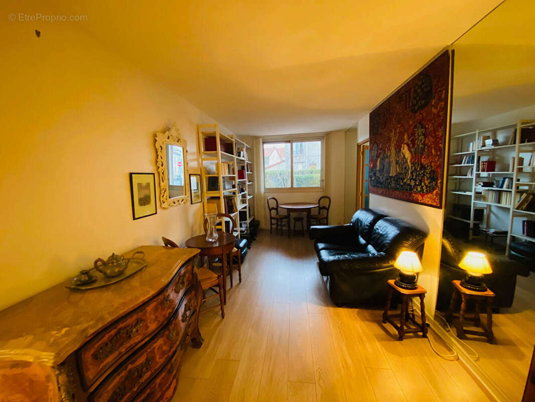 Appartement à NOGENT-SUR-MARNE