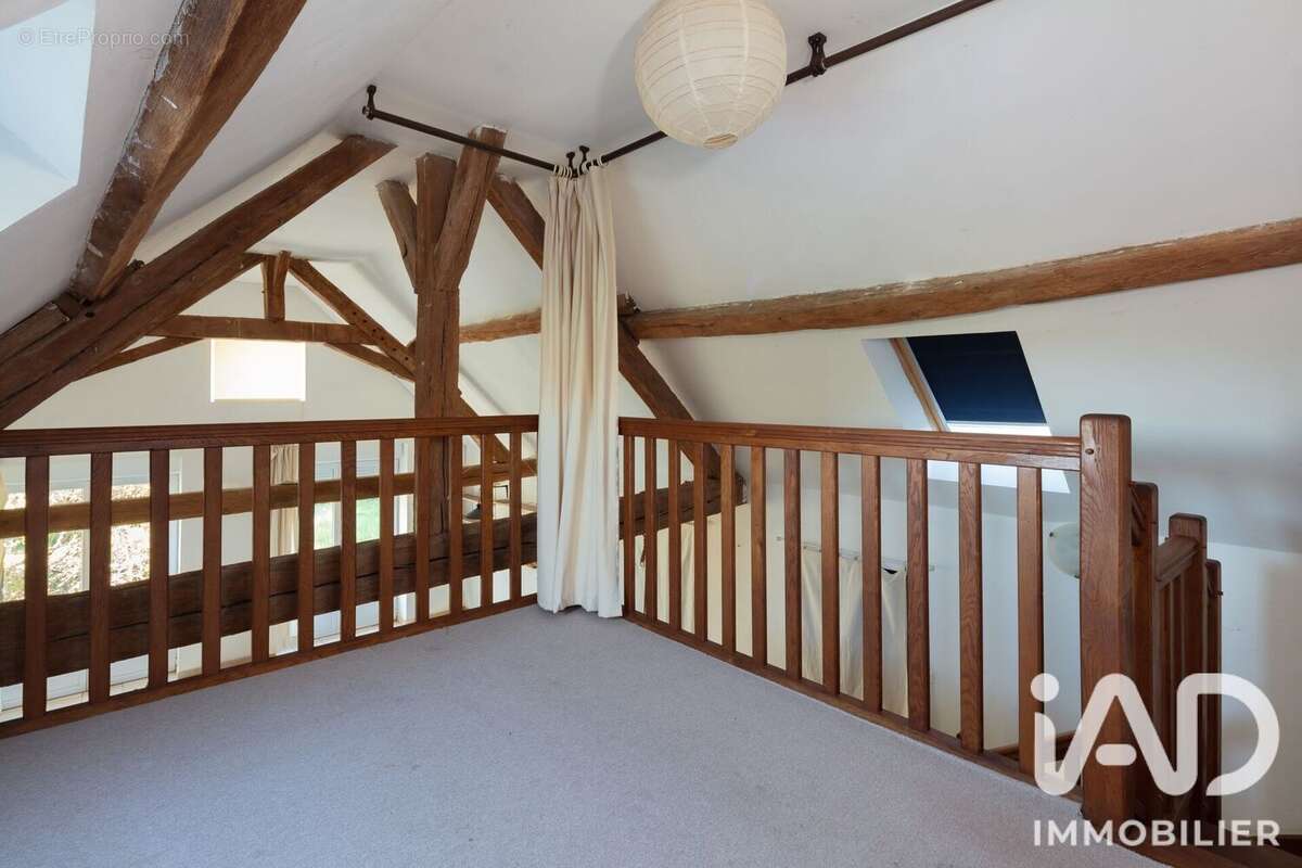 Maison 224 m² à Meillers  - photo 9