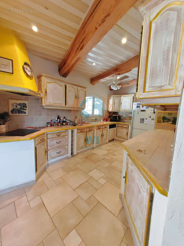 Propriété de charme avec piscine et dépendance - photo 13