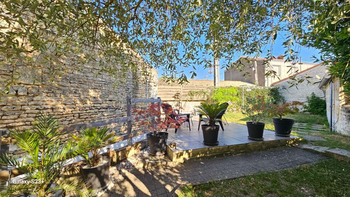 Maison 106 m² à Niort  - photo 5