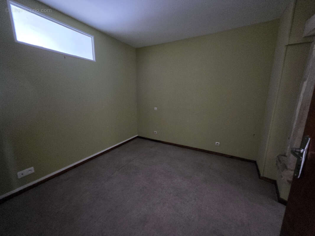 Appartement Rez-de-chaussée // Bernay - photo 6