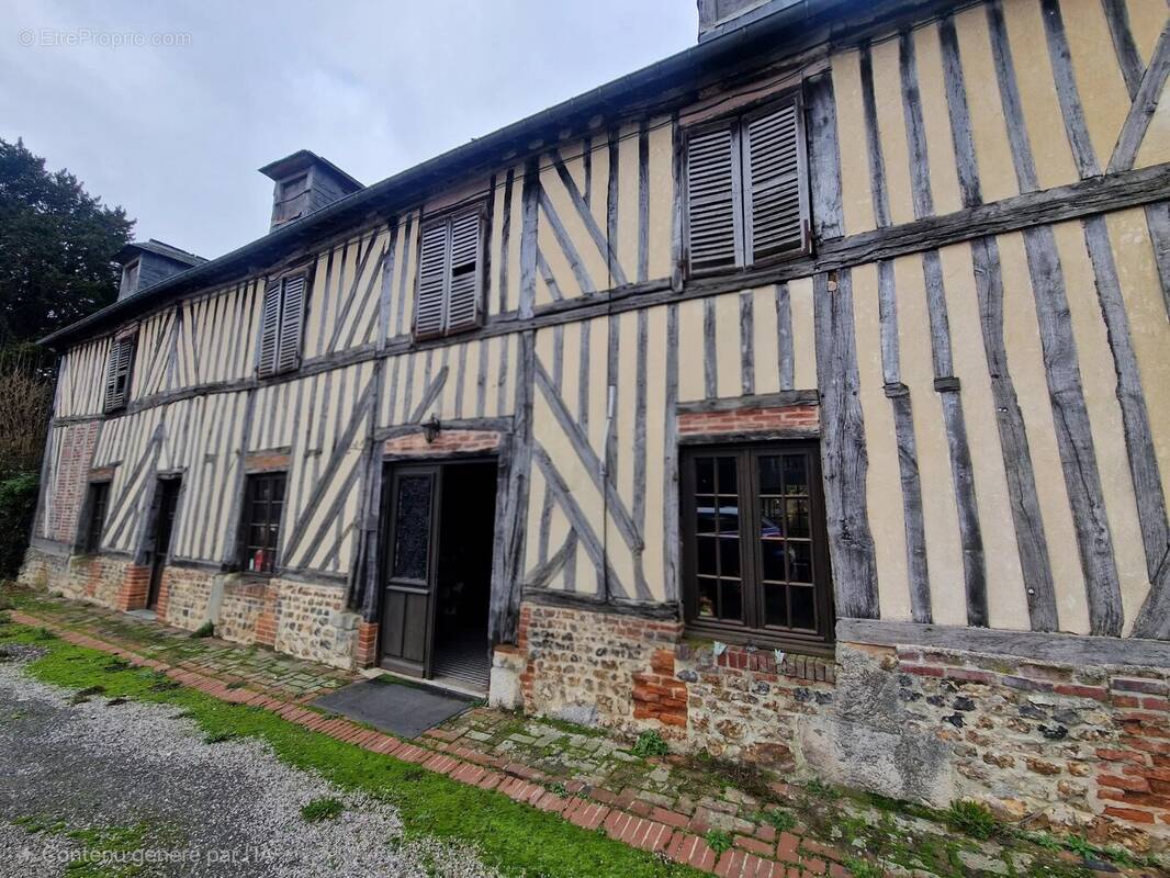 Maison à FOLLEVILLE