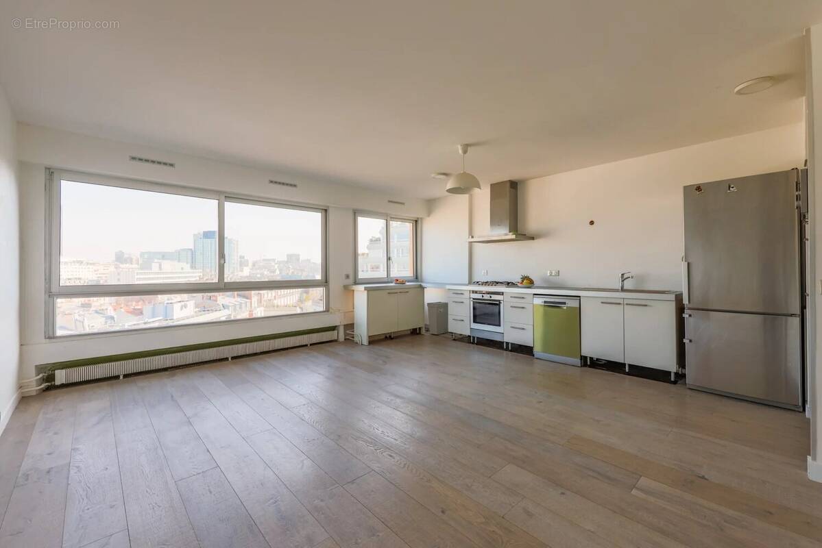 Appartement à PARIS-15E