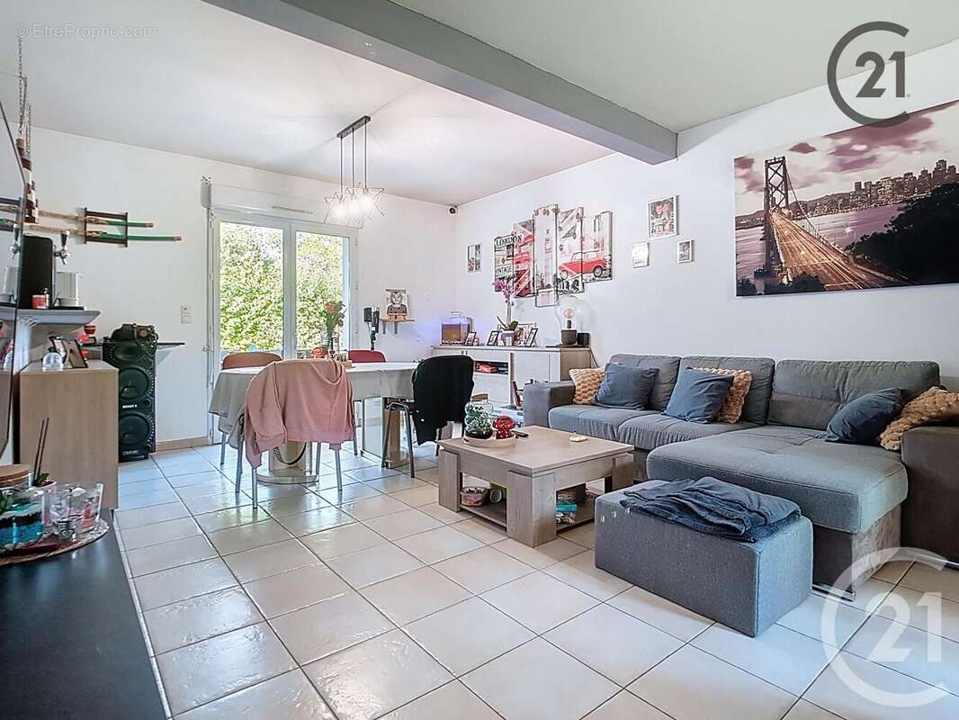 Maison à SAINT-ANDRE-LES-VERGERS