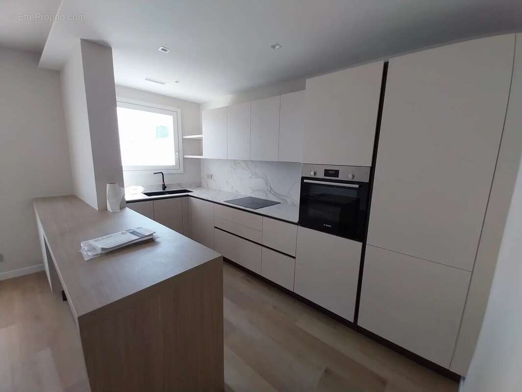 Appartement à ROQUEBRUNE-CAP-MARTIN