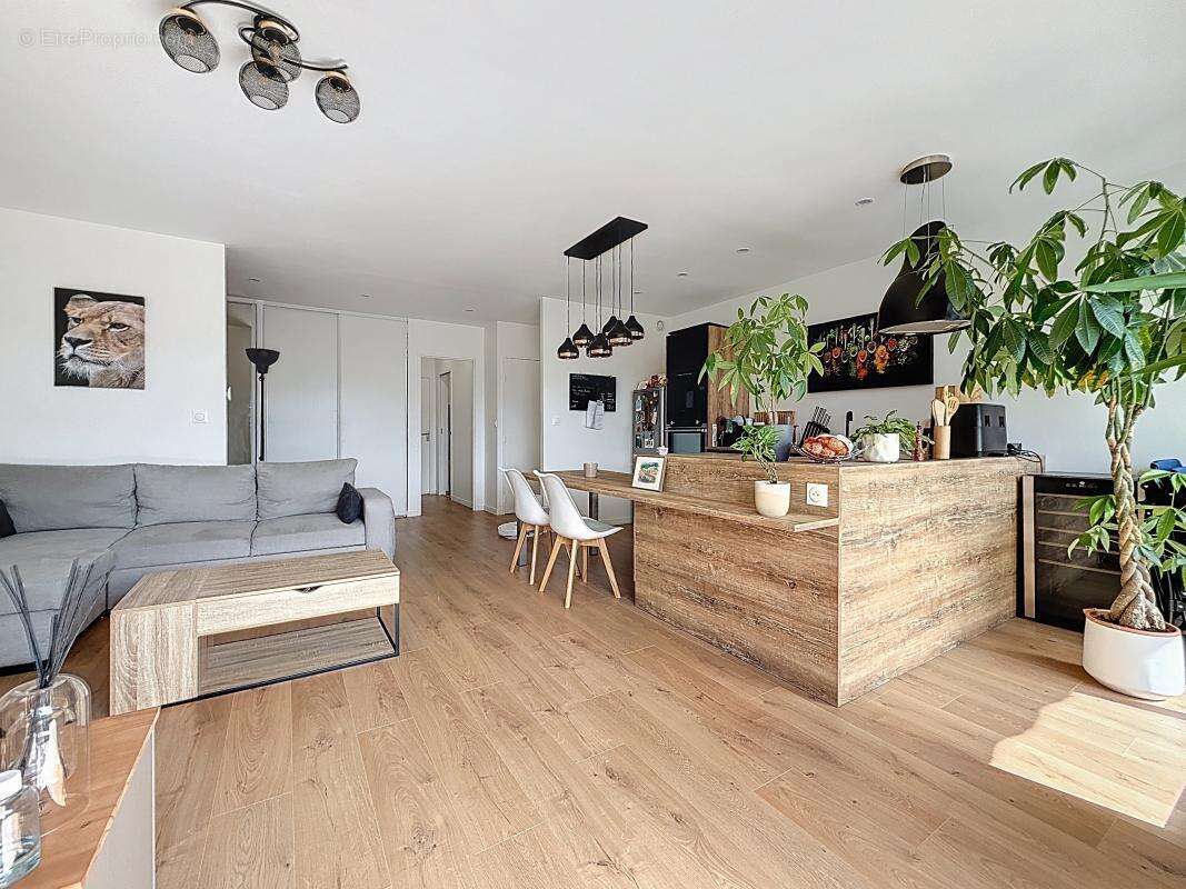 Appartement à LYON-8E