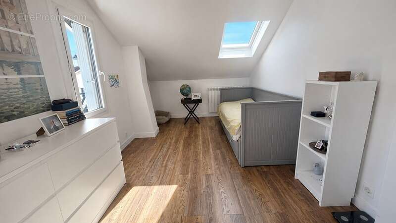 Maison à vendre 6 pièces MAISONS LAFFITTE (78) - photo 7