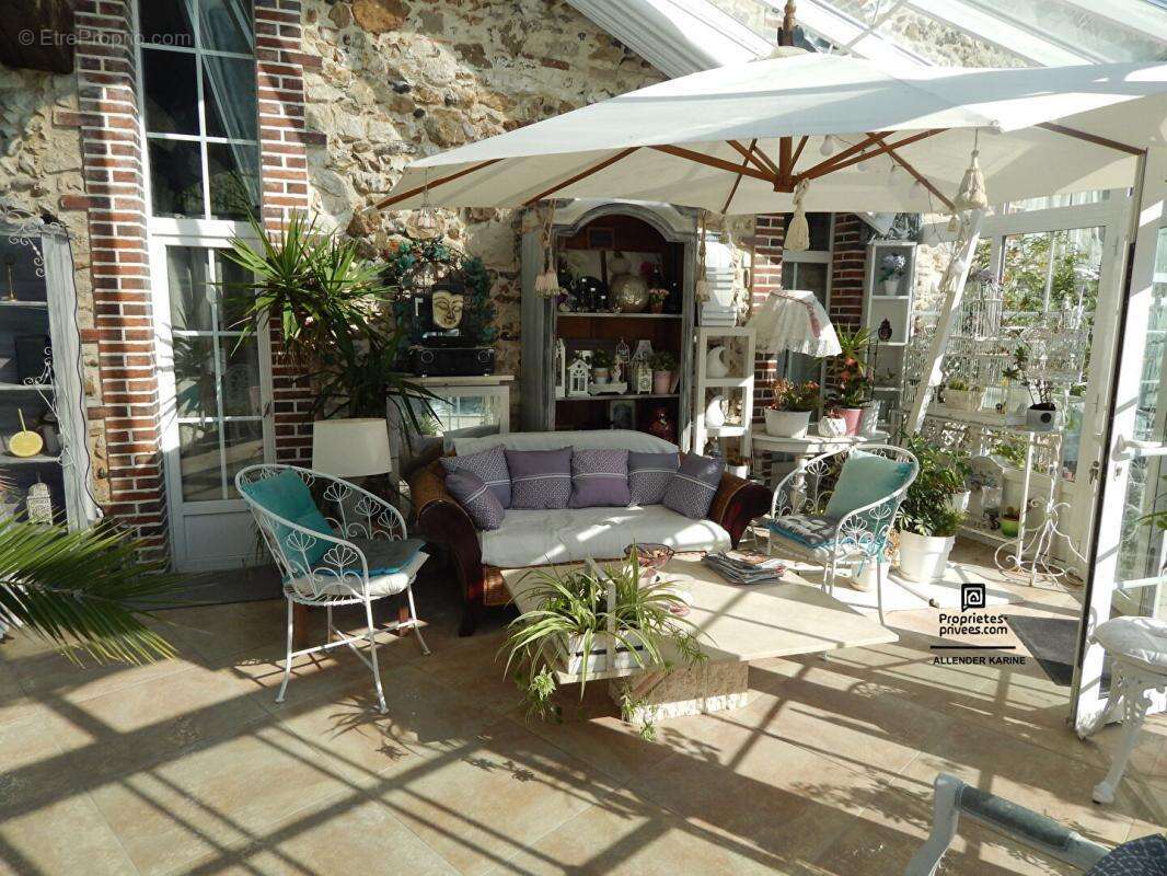 Maison à BAZOCHES-SUR-LE-BETZ