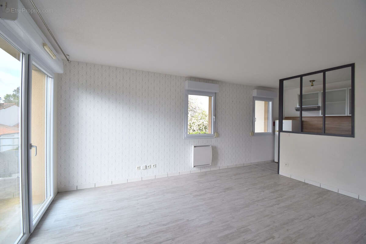 Appartement à GENESTON