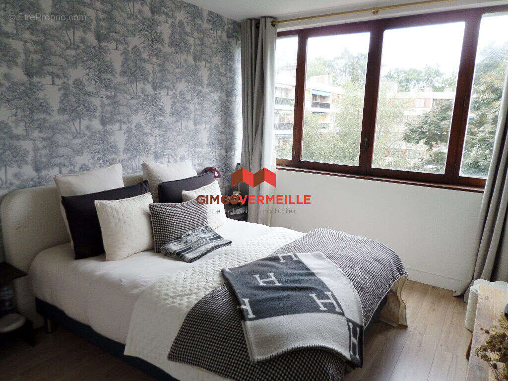 Appartement à LA CELLE-SAINT-CLOUD
