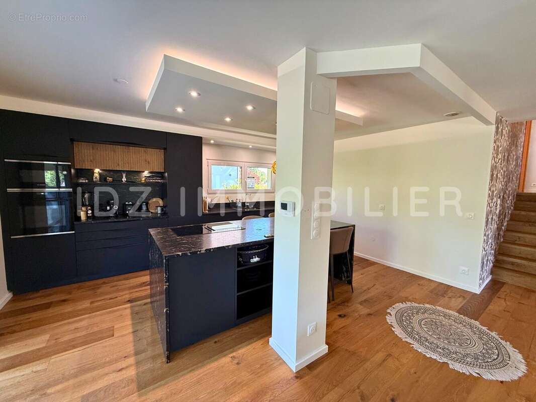 Maison 140 m² à Folgensbourg  - photo 4